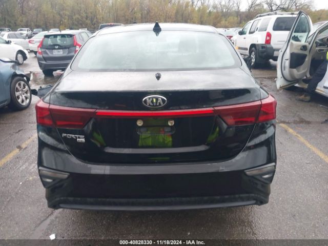 3KPF24ADXME344901 KIA FORTE FE