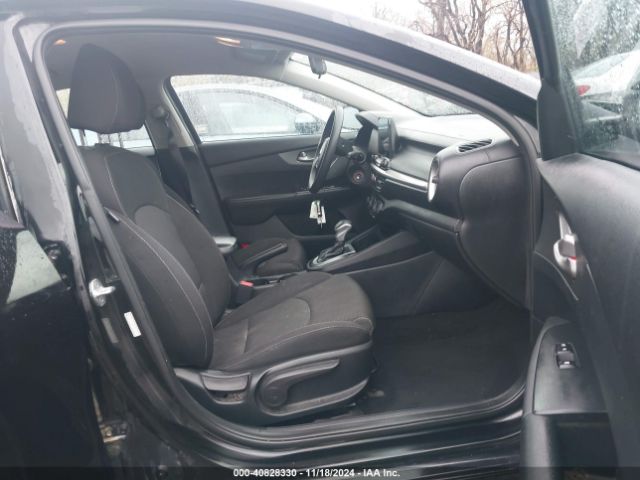 3KPF24ADXME344901 KIA FORTE FE