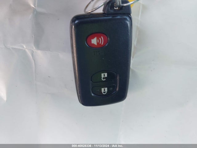 Toyota Prius V Four 2016 JTDZN3EU5GJ053934 Image 11