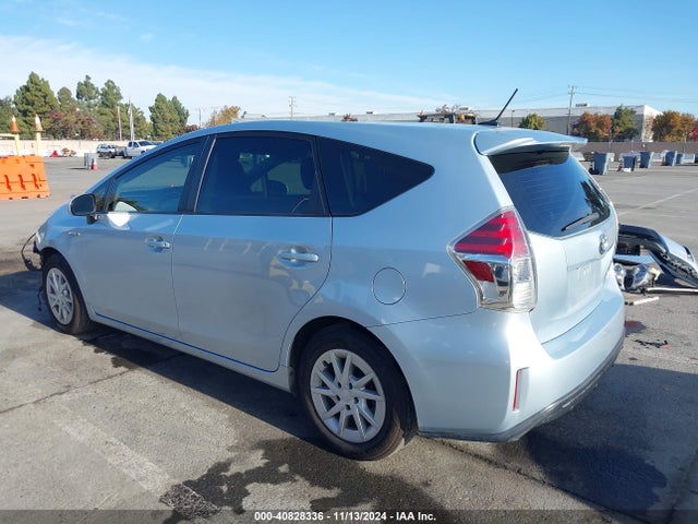 Toyota Prius V Four 2016 JTDZN3EU5GJ053934 Image 3
