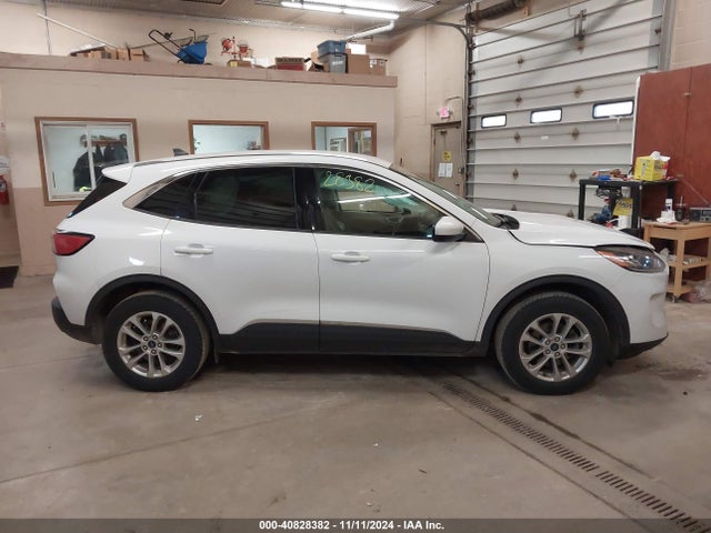 Ford ESCAPE SE 2020 1FMCU9G65LUB60416 Image 13