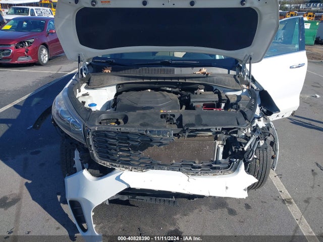 5XYPG4A58KG493709 KIA Sorento 3.3l Lx
