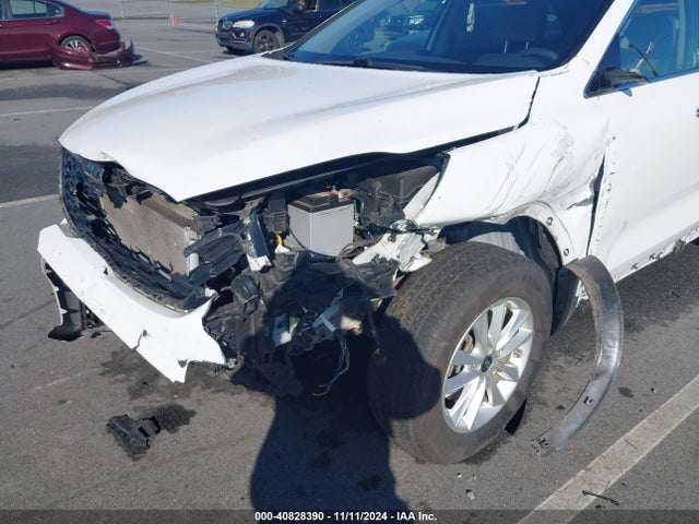 5XYPG4A58KG493709 KIA Sorento 3.3l Lx