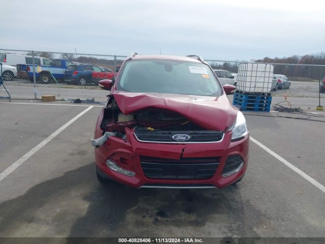 1FMCU9J98EUB94971 Ford Escape Titanium