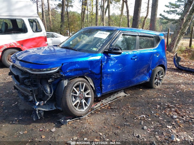 KIA Soul Turbo 2021 KNDJ53AF9M7752044 Image 2