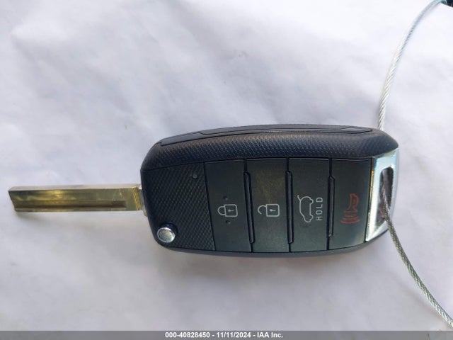 5XYPG4A33GG079162 KIA Sorento 2.4l Lx