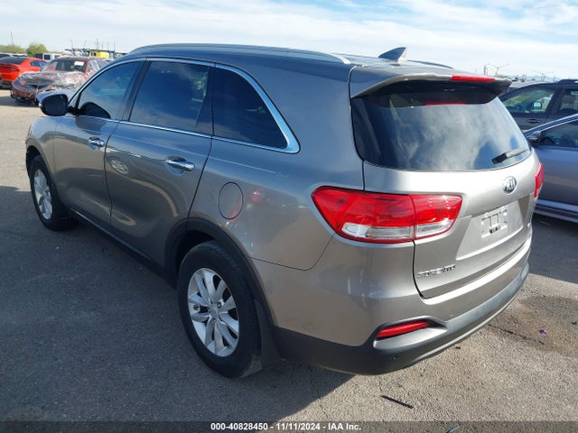 5XYPG4A33GG079162 KIA Sorento 2.4l Lx