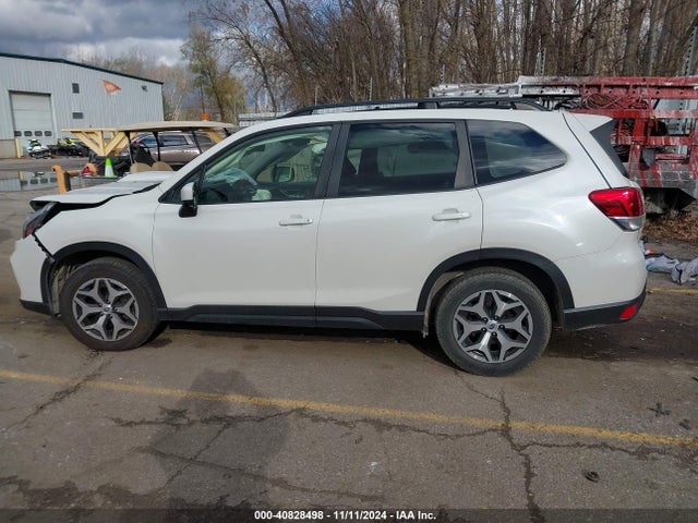 Subaru Forester Premium 2019 JF2SKAEC0KH409732 Image 14