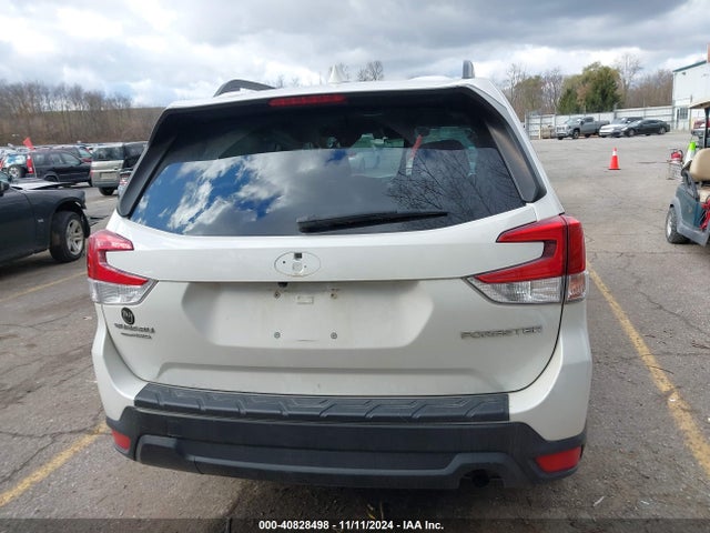 Subaru Forester Premium 2019 JF2SKAEC0KH409732 Image 16