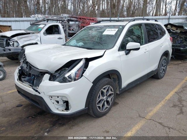 Subaru Forester Premium 2019 JF2SKAEC0KH409732 Image 2
