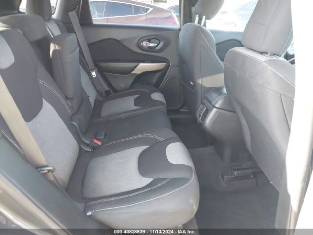 1C4PJLAB1HW578503 Jeep Cherokee Altitude Fwd