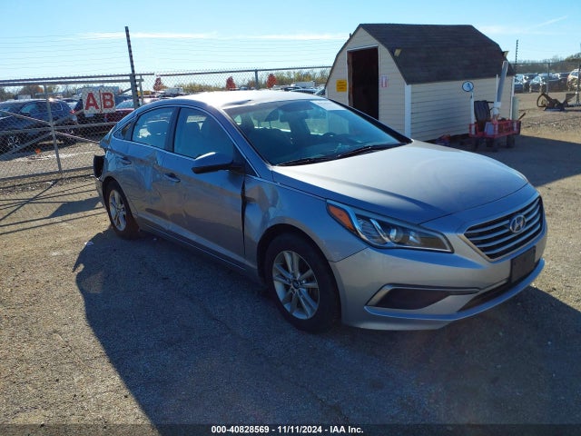 2017 5NPE24AF0HH517162 main image