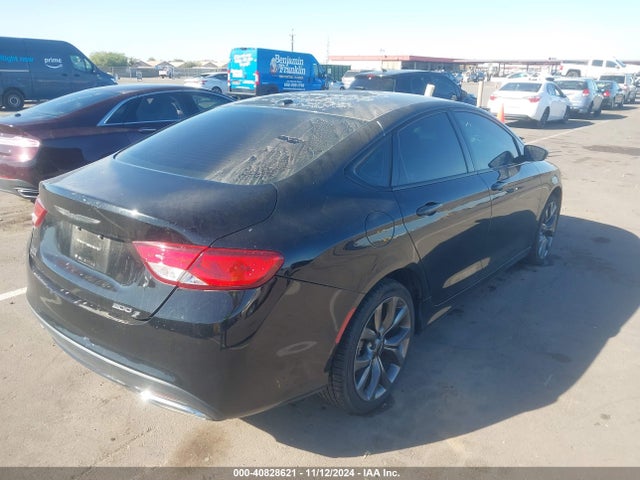 Chrysler 200 S 2015 1C3CCCBG3FN528051 Image 4