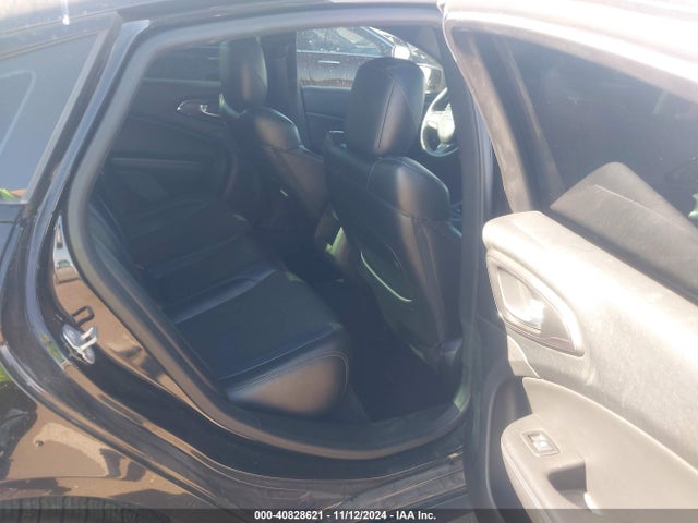Chrysler 200 S 2015 1C3CCCBG3FN528051 Image 8