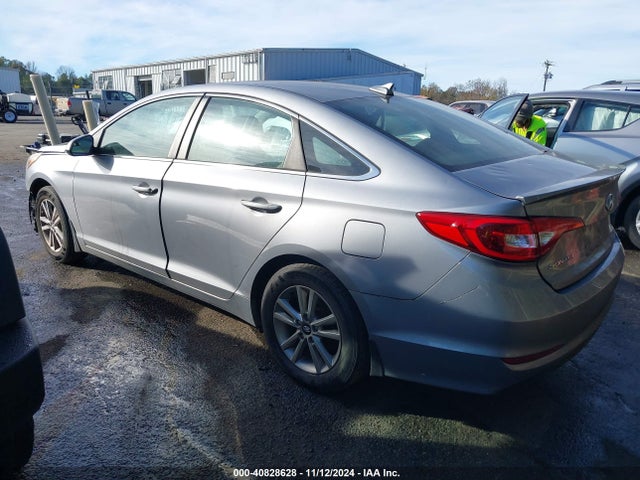 Hyundai SONATA SE 2017 5NPE24AFXHH495834 Image 3