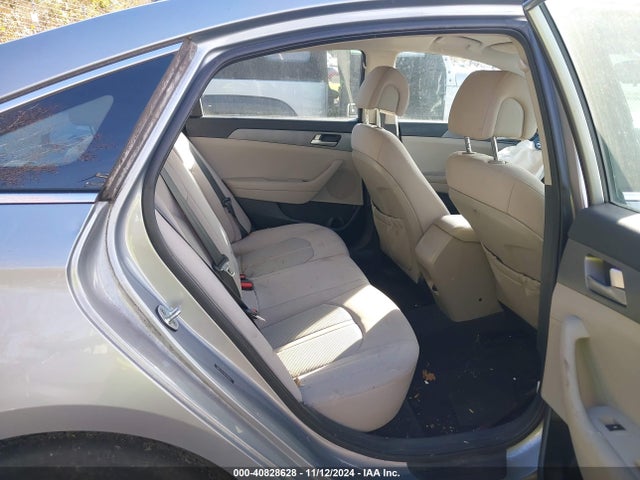 Hyundai SONATA SE 2017 5NPE24AFXHH495834 Image 8