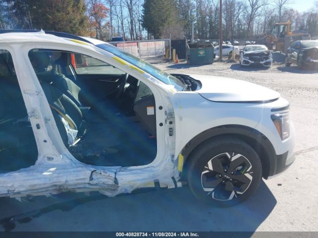 KNDCR3L18P5054734 KIA Niro Ev Wind