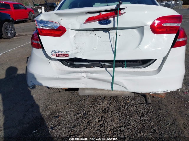 Ford FOCUS SE 2017 1FADP3F25HL274141 Image 13