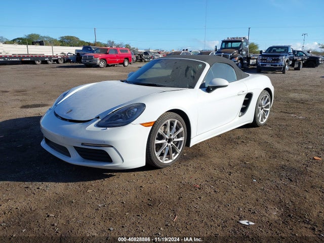 Porsche 2018 2018 WP0CA2A8XJS211030 Image 2