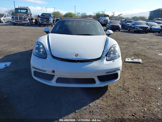 Porsche 2018 2018 WP0CA2A8XJS211030 Image 6
