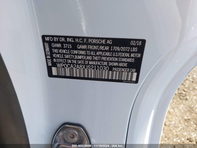 Porsche 2018 2018 WP0CA2A8XJS211030 Image 9