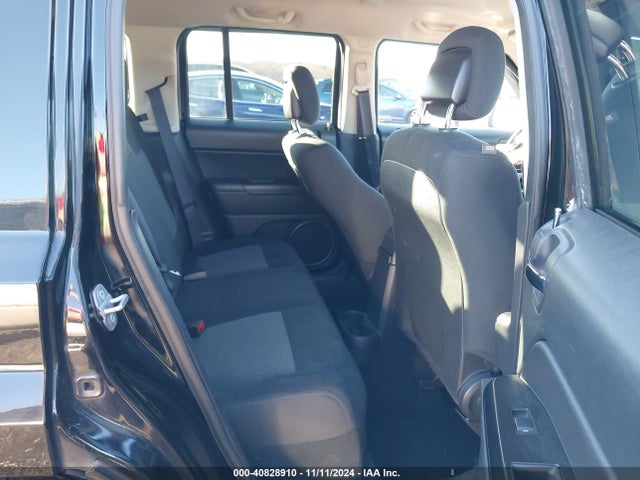 1C4NJPBB0FD186019 Jeep Patriot Sport