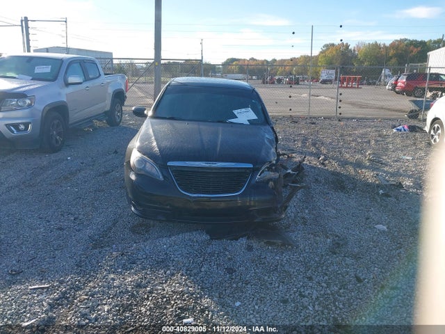 Chrysler 200 Touring 2014 1C3CCBBB6EN192425 Image 12
