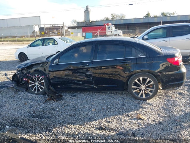 Chrysler 200 Touring 2014 1C3CCBBB6EN192425 Image 14
