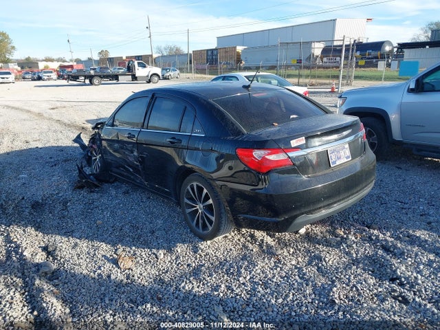 Chrysler 200 Touring 2014 1C3CCBBB6EN192425 Image 3