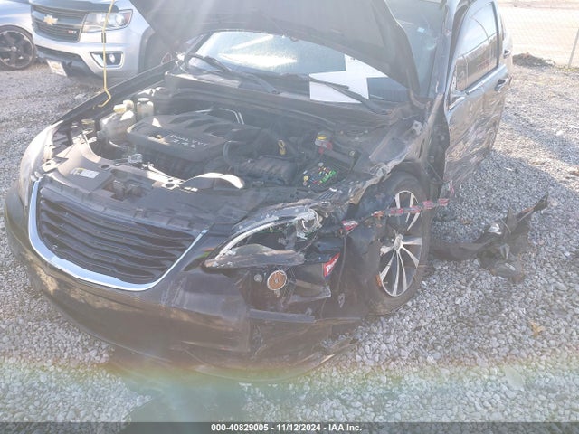 Chrysler 200 Touring 2014 1C3CCBBB6EN192425 Image 6
