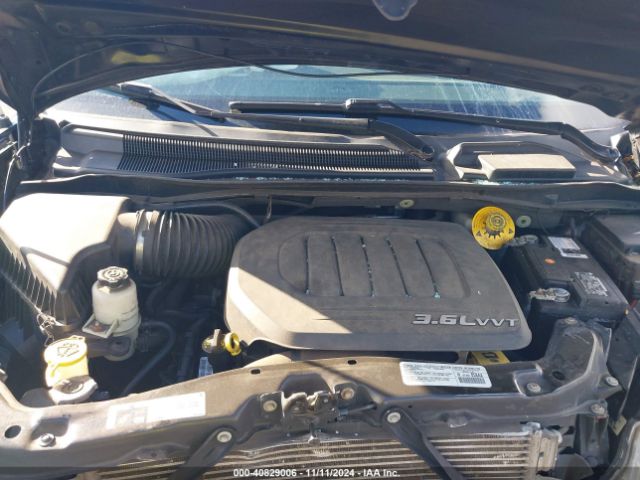 2C4RC1CG8ER199924 Chrysler Town & Country Touring-l