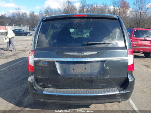 2C4RC1CG8ER199924 Chrysler Town & Country Touring-l