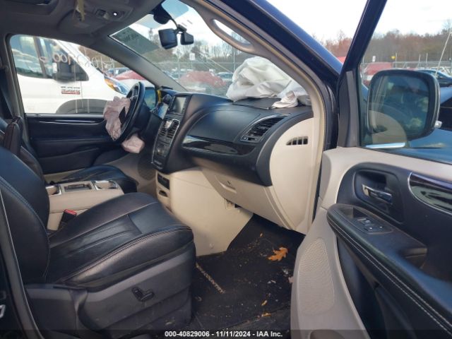 2C4RC1CG8ER199924 Chrysler Town & Country Touring-l