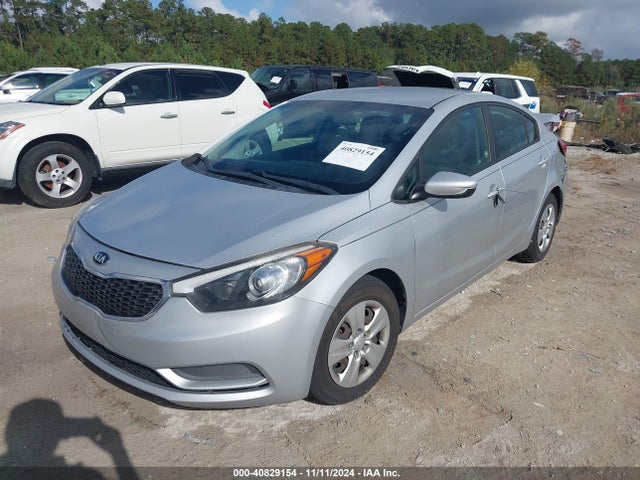 KIA FORTE LX 2016 KNAFK4A67G5507485 Image 2