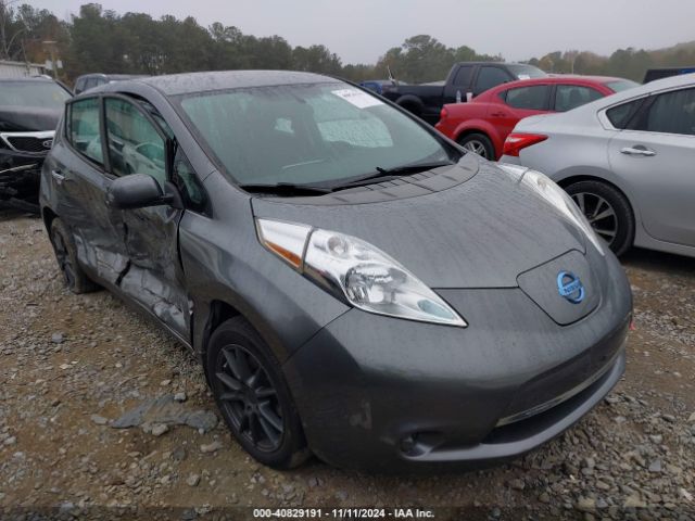 1N4AZ0CP3FC332885 Nissan LEAF S