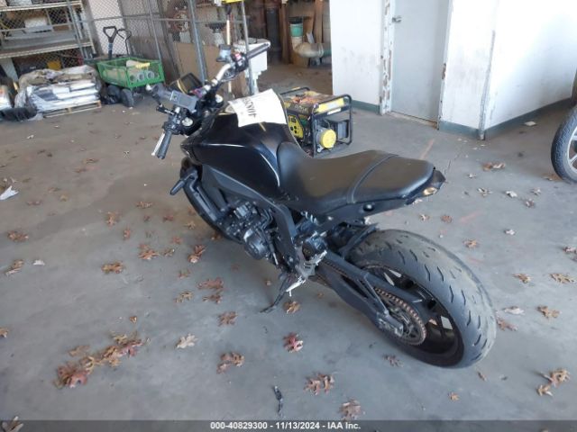 2021 YAMAHA MT09 JYARN71E3MA001005 Photo 2