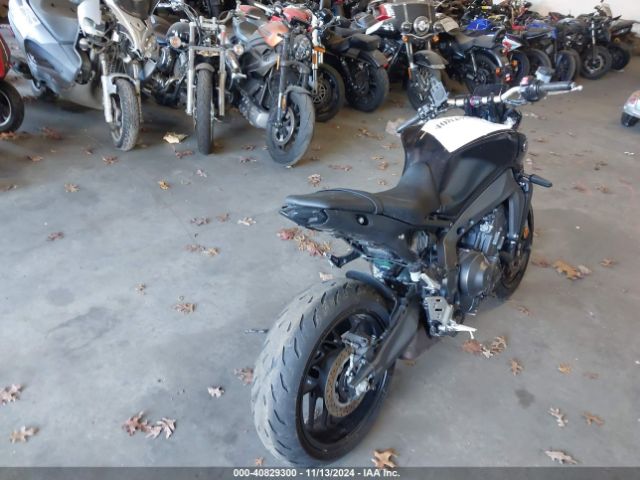2021 YAMAHA MT09 JYARN71E3MA001005 Photo 3