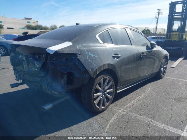 3MZBPBDM1LM133040 Mazda Mazda3 Preferred Package