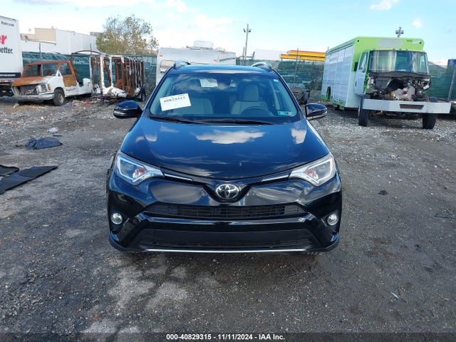 Toyota Rav4 Xle 2018 2T3RFREV3JW734840 Image 12
