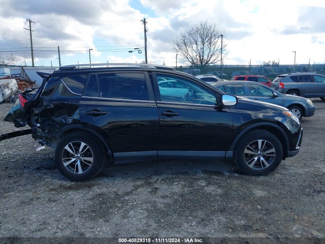 Toyota Rav4 Xle 2018 2T3RFREV3JW734840 Image 13