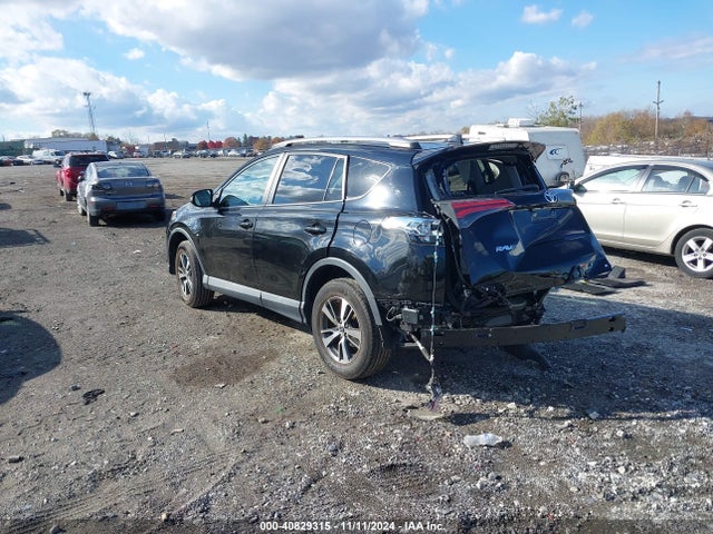 Toyota Rav4 Xle 2018 2T3RFREV3JW734840 Image 3