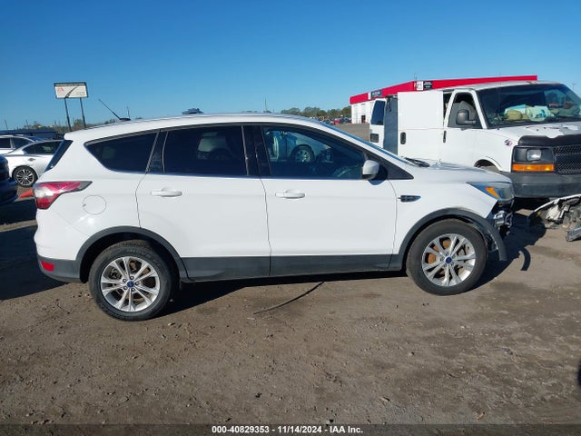 Ford ESCAPE SE 2017 1FMCU0GD2HUB05293 Image 13