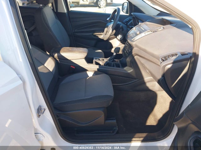 Ford ESCAPE SE 2017 1FMCU0GD2HUB05293 Image 4