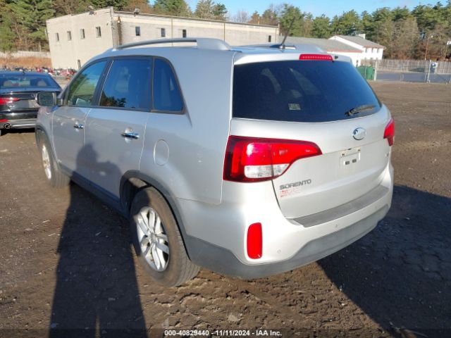 5XYKTCA64FG558117 KIA SORENTO LX