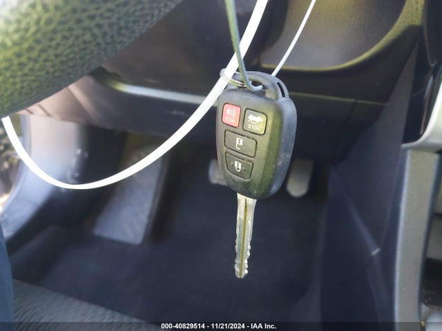 Toyota COROLLA LE 2018 2T1BURHE7JC967844 Image 11