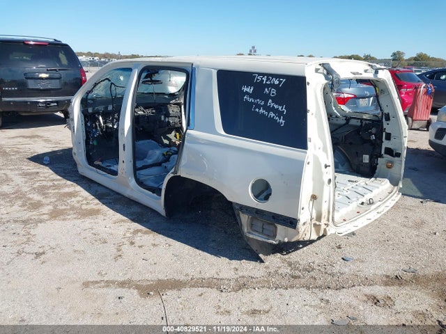 2015 CADILLAC ESCALADE 1GYS4PKJ9FR648981 Photo 2