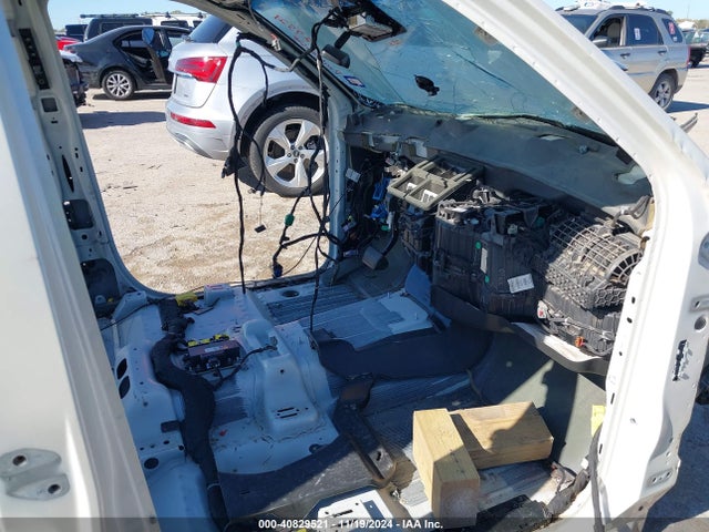 2015 CADILLAC ESCALADE 1GYS4PKJ9FR648981 Photo 4