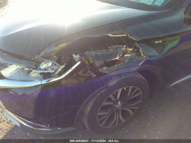 JA4AZ3A31HZ003477 Mitsubishi Outlander Se