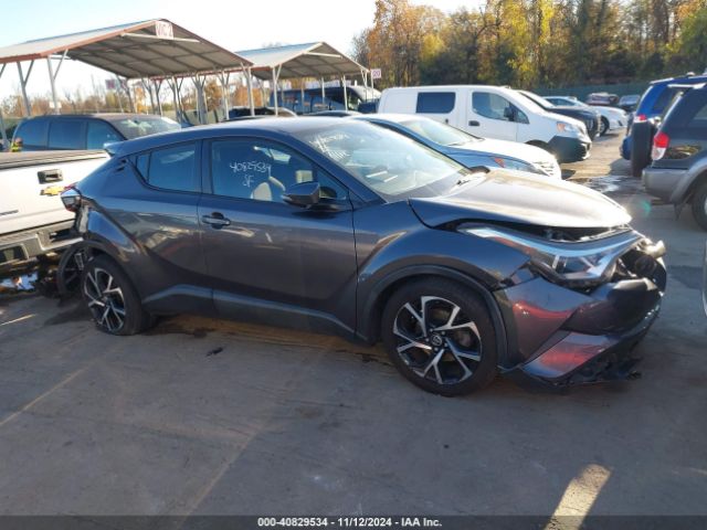NMTKHMBX4JR033597 Toyota C-HR XLE