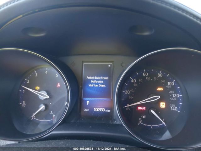 NMTKHMBX4JR033597 Toyota C-HR XLE